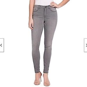 Jessica Simpson Kiss Me Super Skinny Jeans
